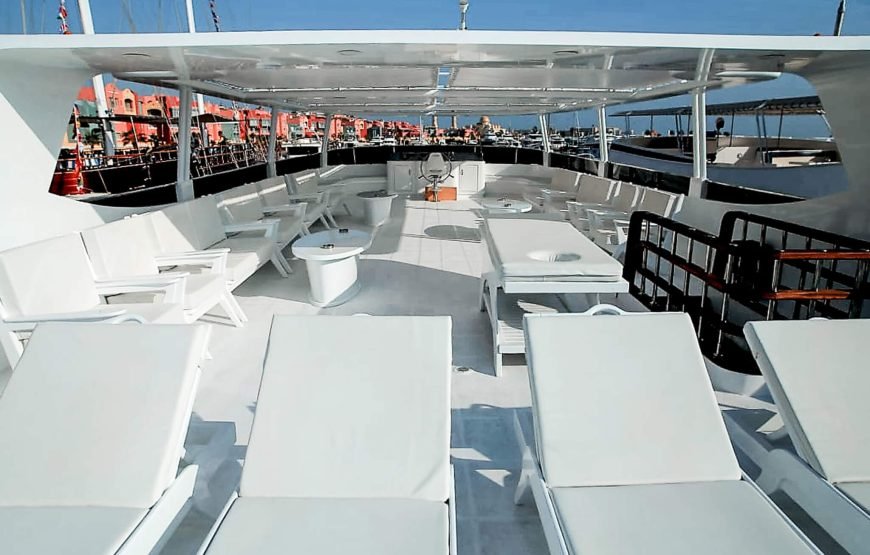 Royal Luxury VIP Cruise to Orange Bay with Lunch