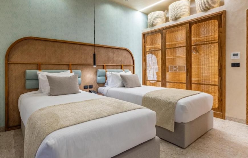 Desert Rose Resort