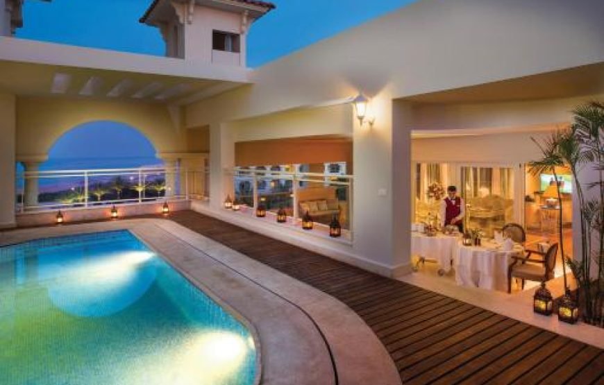 Grand Royal Sea View -sviitti – Yksityisellä uima-altaalla