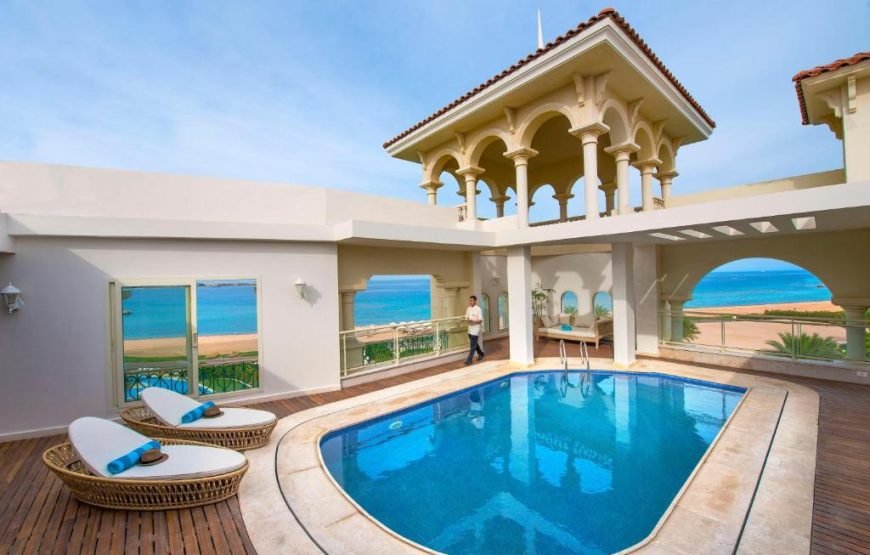 Grand Royal Sea View -sviitti – Yksityisellä uima-altaalla